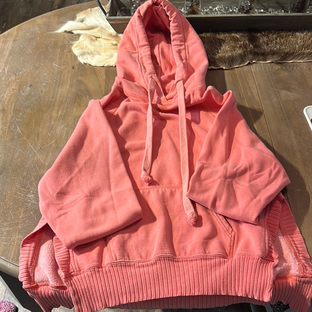 American Eagle Outfitters Coral Hoodie Sweater